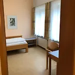 Hotel Spectrum Kirche Exerzitien-und Bildungshaus Auf Mariahilf Pasov
