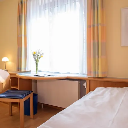 Hotel Spectrum Kirche Exerzitien-und Bildungshaus Auf Mariahilf Passau