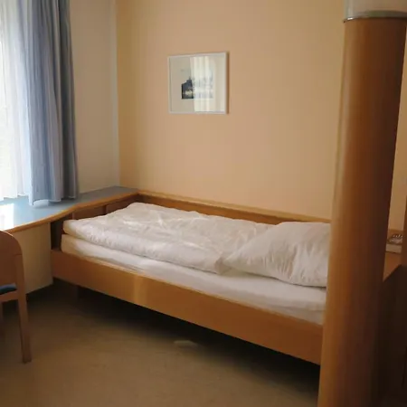 Hotel Spectrum Kirche Exerzitien-und Bildungshaus Auf Mariahilf Passau
