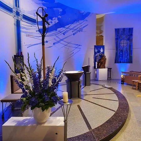 Hotel Spectrum Kirche Exerzitien-und Bildungshaus Auf Mariahilf Pasov
