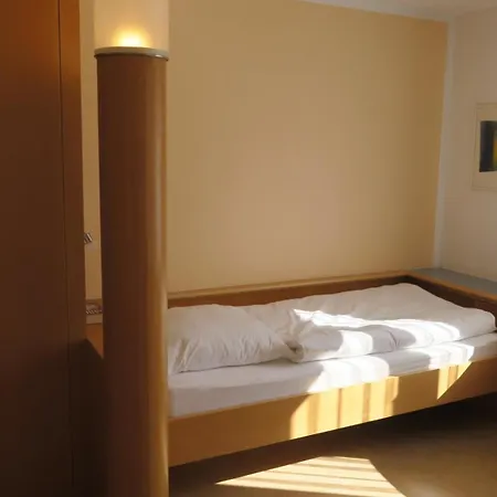 Hotel Spectrum Kirche Exerzitien-und Bildungshaus Auf Mariahilf Passavia