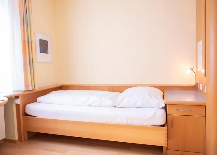 Hotel Spectrum Kirche Exerzitien-und Bildungshaus Auf Mariahilf *