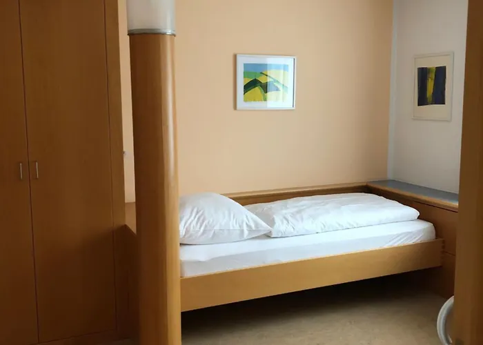 Spectrum Kirche Exerzitien-und Bildungshaus Auf Mariahilf Hotel
